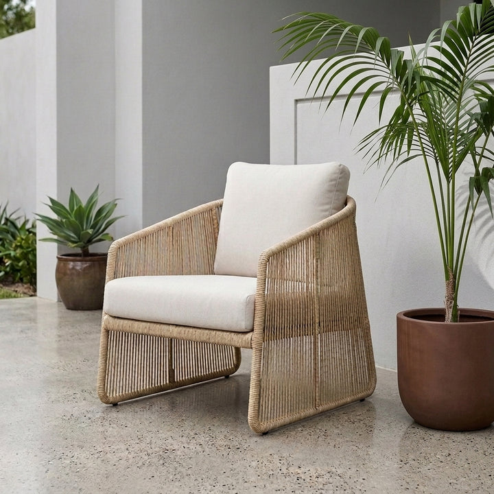 Belize Outdoor Lounge Chair