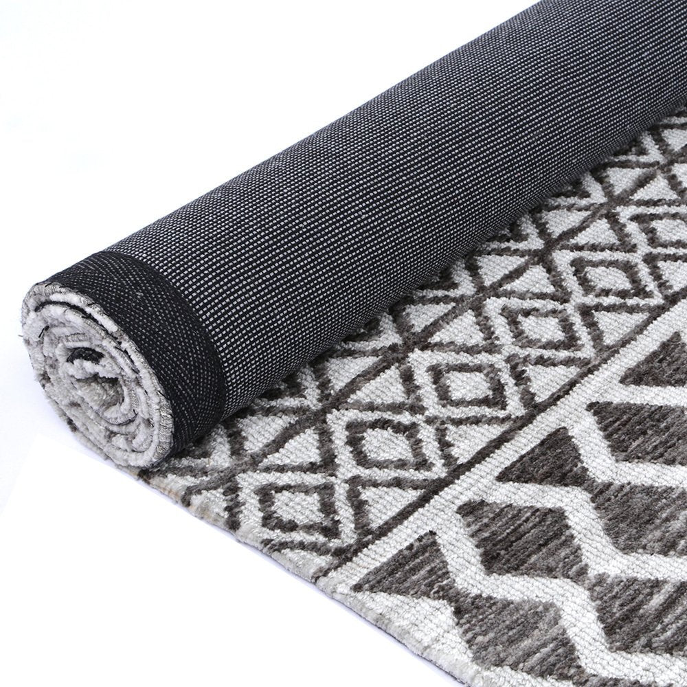 Charcoal Isla Hand-Tufted Rug