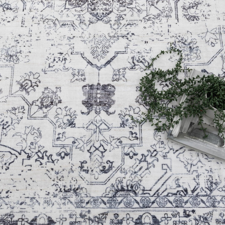 Washwell Blue Distressed Medallion Machine Washable Rug